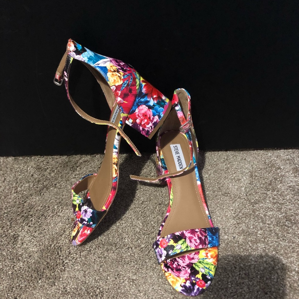 Steve Madden Flower Heels